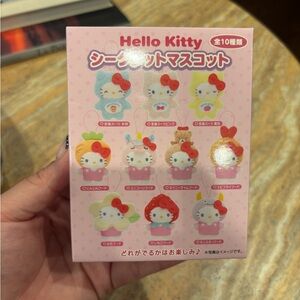Hello Kitty plush blind box Japan